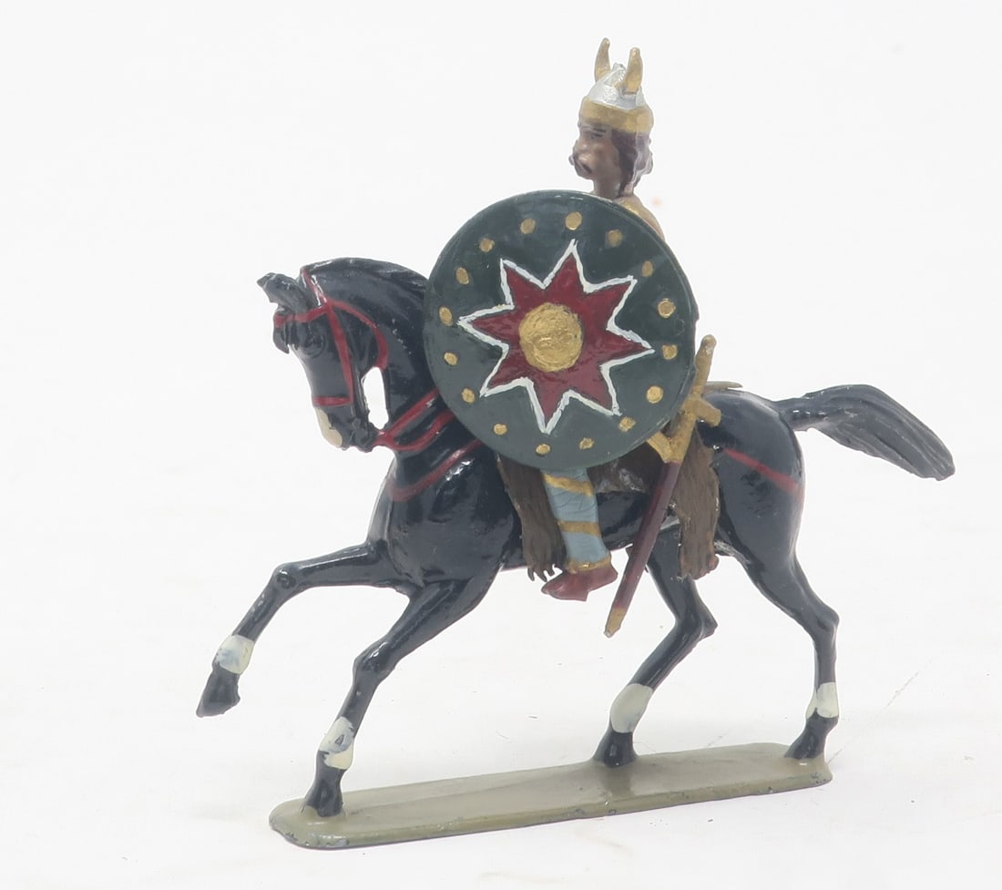 CBG Mignot Gaul Personality figure, (1 of 1)