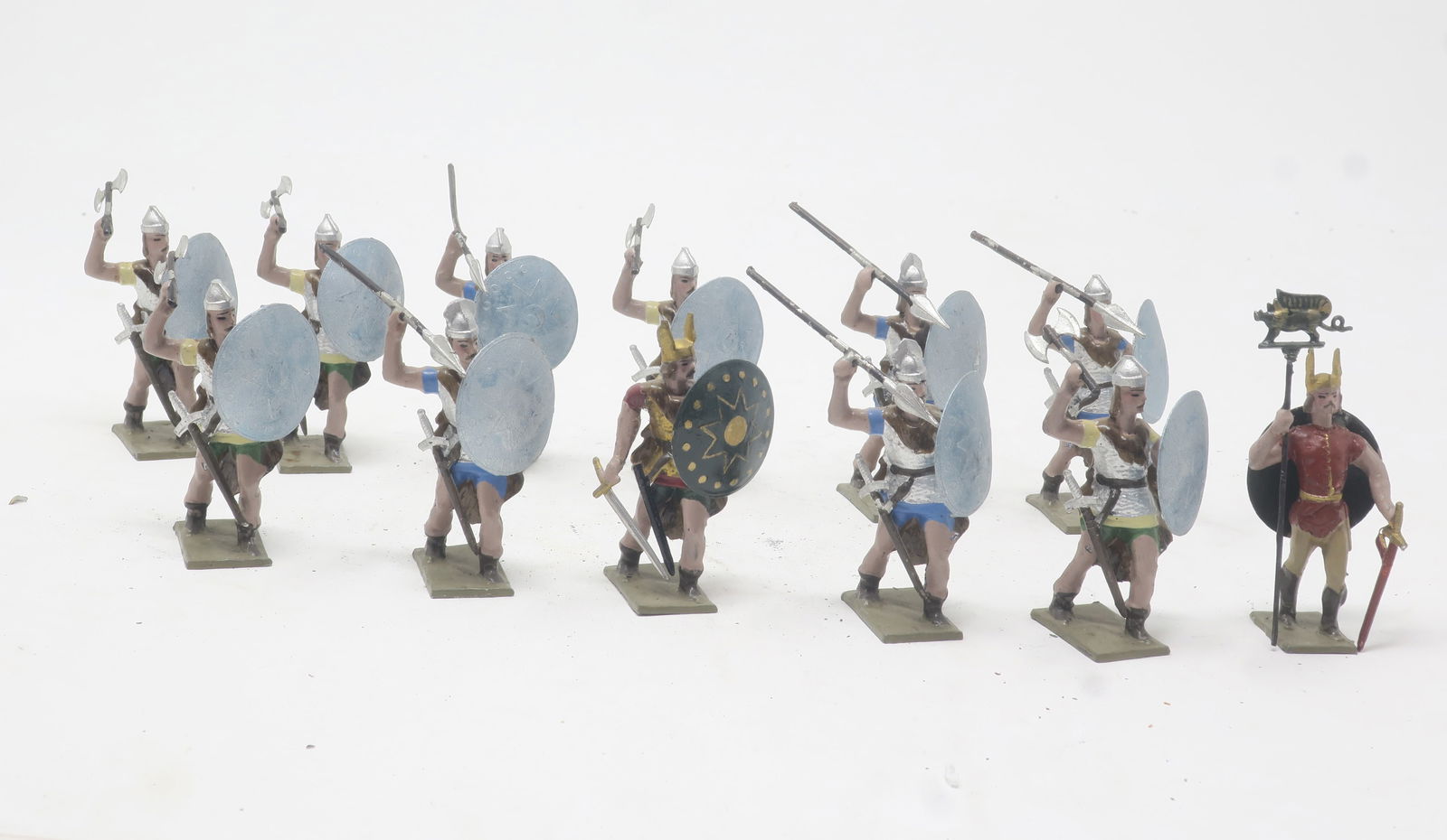 CBG Mignot Gaulois warriors with spears (1 of 1)