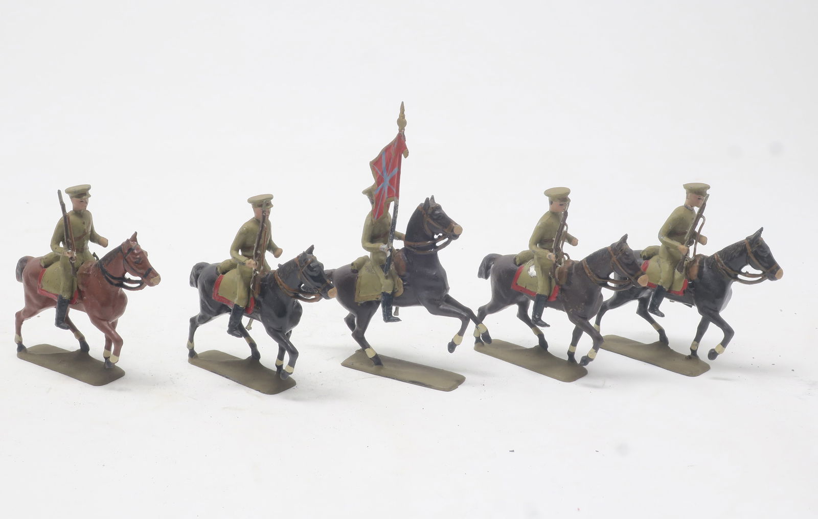 CBG Mignot British WW I Cavalry with standard (1 of 1)