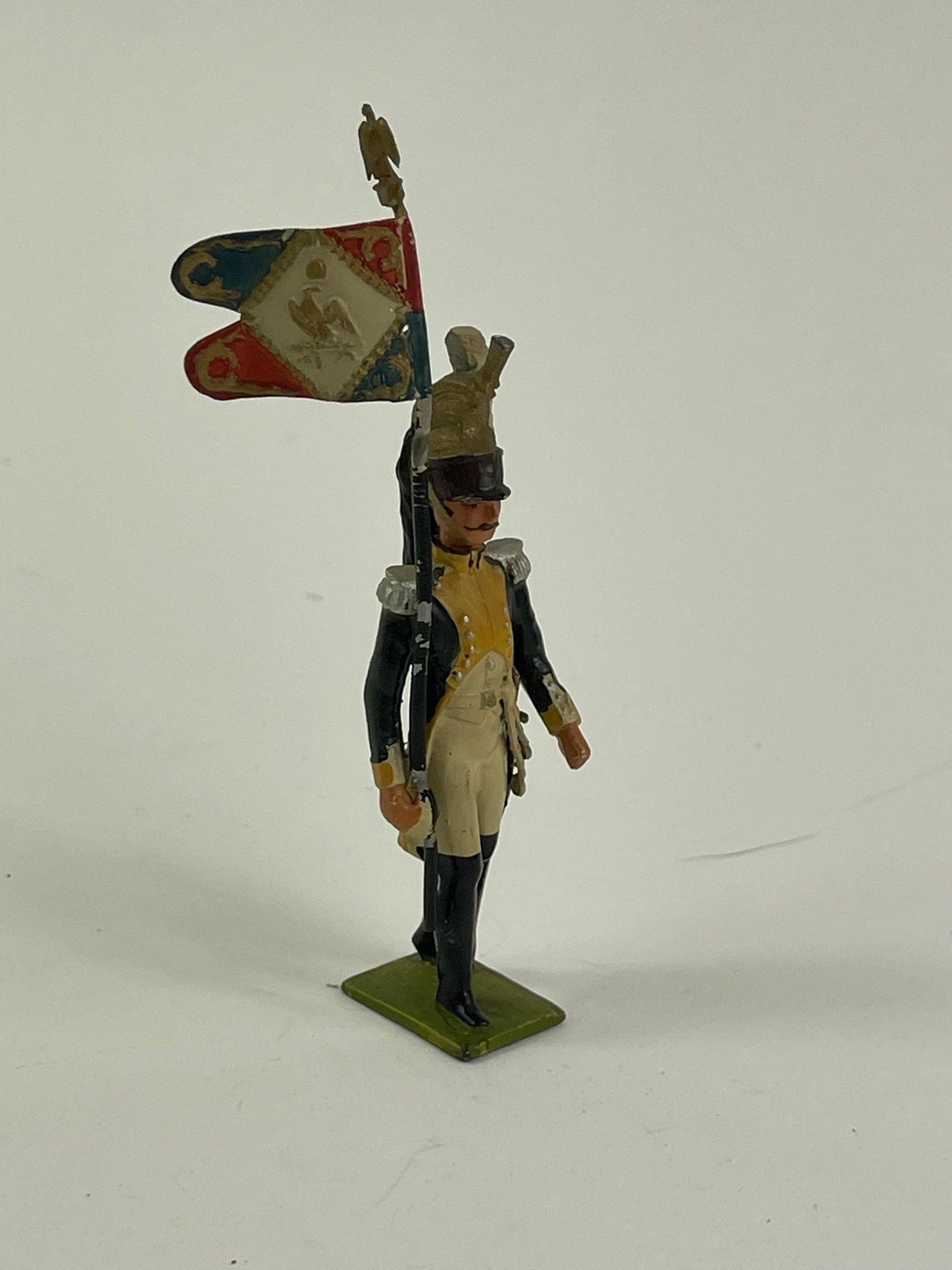 MIM Napoleonic Flagbearer (1 of 2)