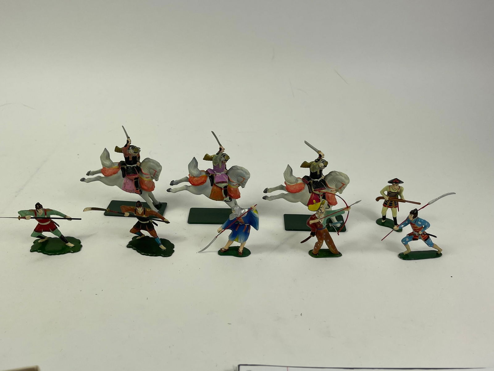 Minikin Japanese Samurai: 9 pcs, in excellent to near mint condition. Superb collection