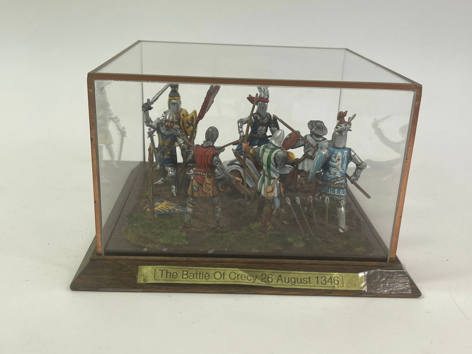 The Battle of Crecy 26 August 1347 Diorama: Impressive 7 pc diorama, hand-painted and constructed by Cheryl and Herb Elfvengren. The dramatic scene is mounted on a 7 1/2 x 7 1/2 wooden base with a plexiglass dome.