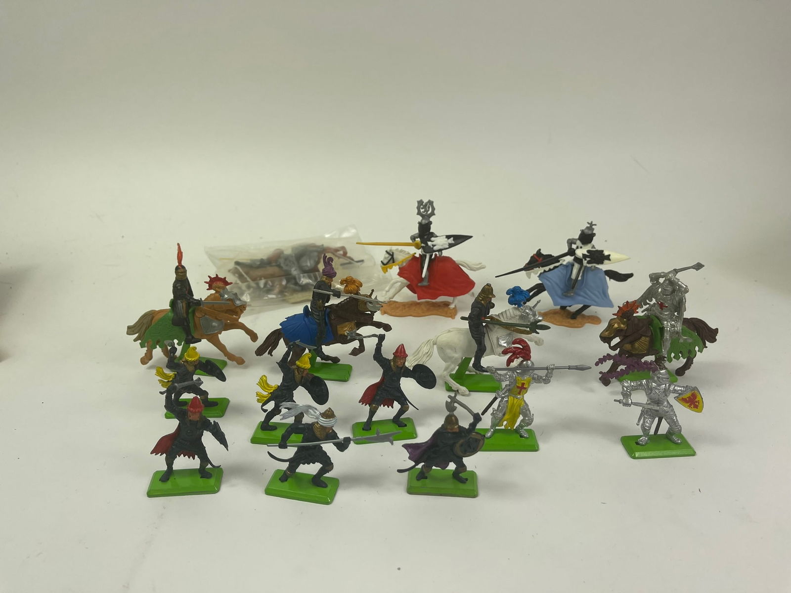 Timpo and Britains Deetail Knights (1 of 1)