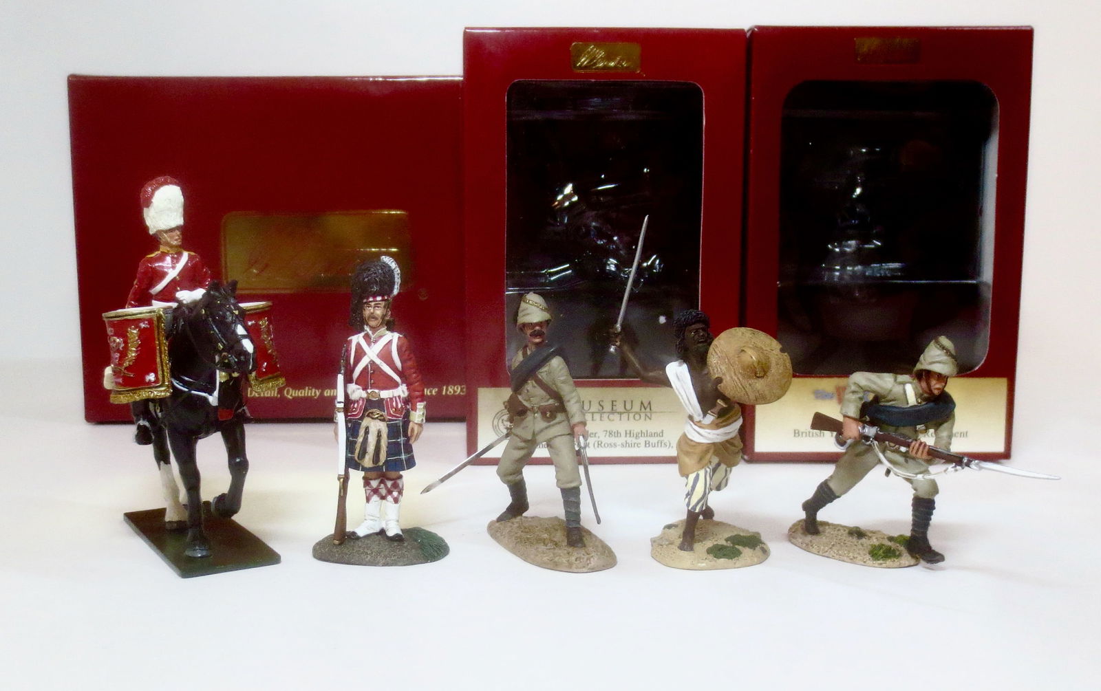 Britains Assorted Single Figures (1 of 1)