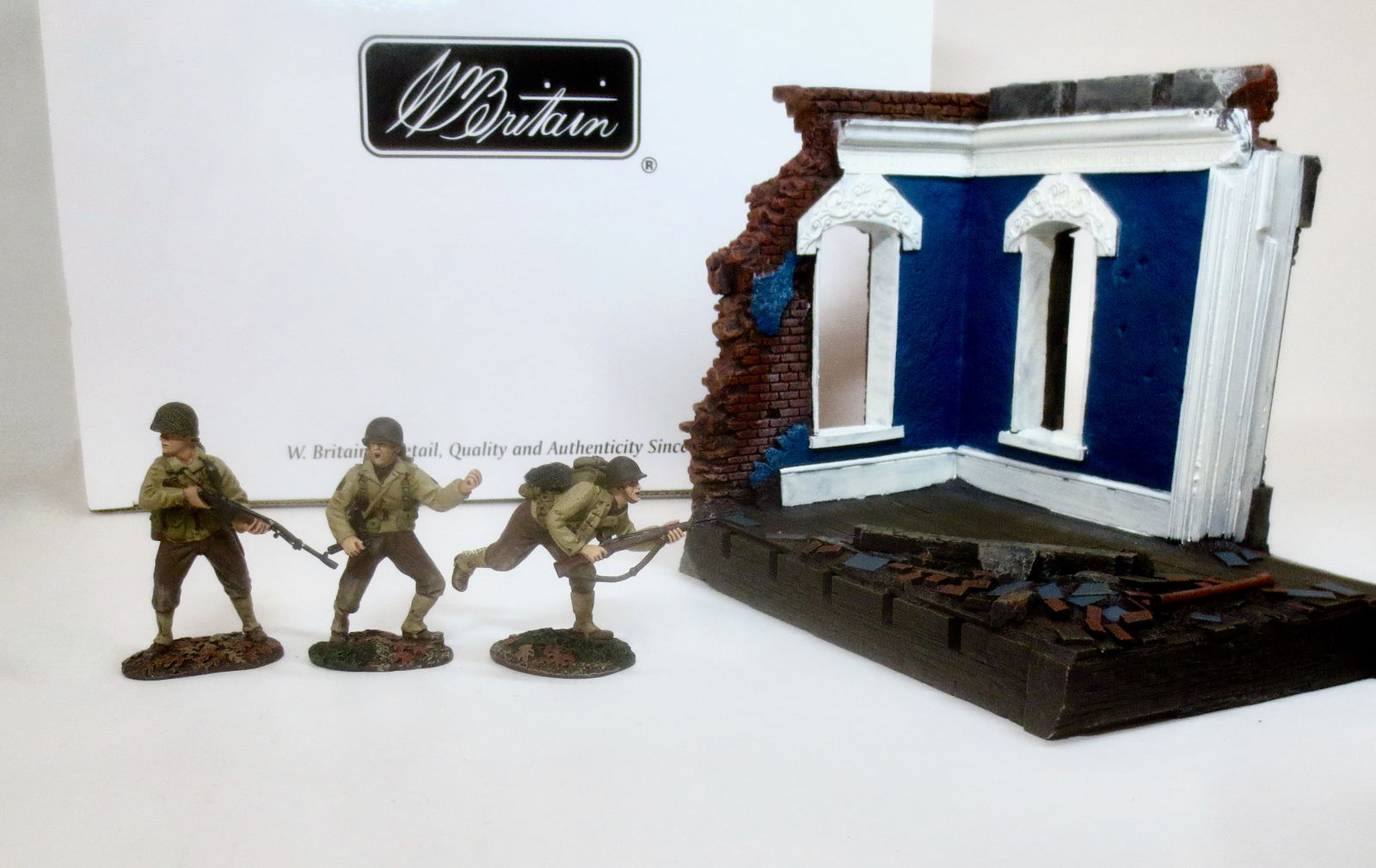 Britains #17921 World War Ruined Building (1 of 1)