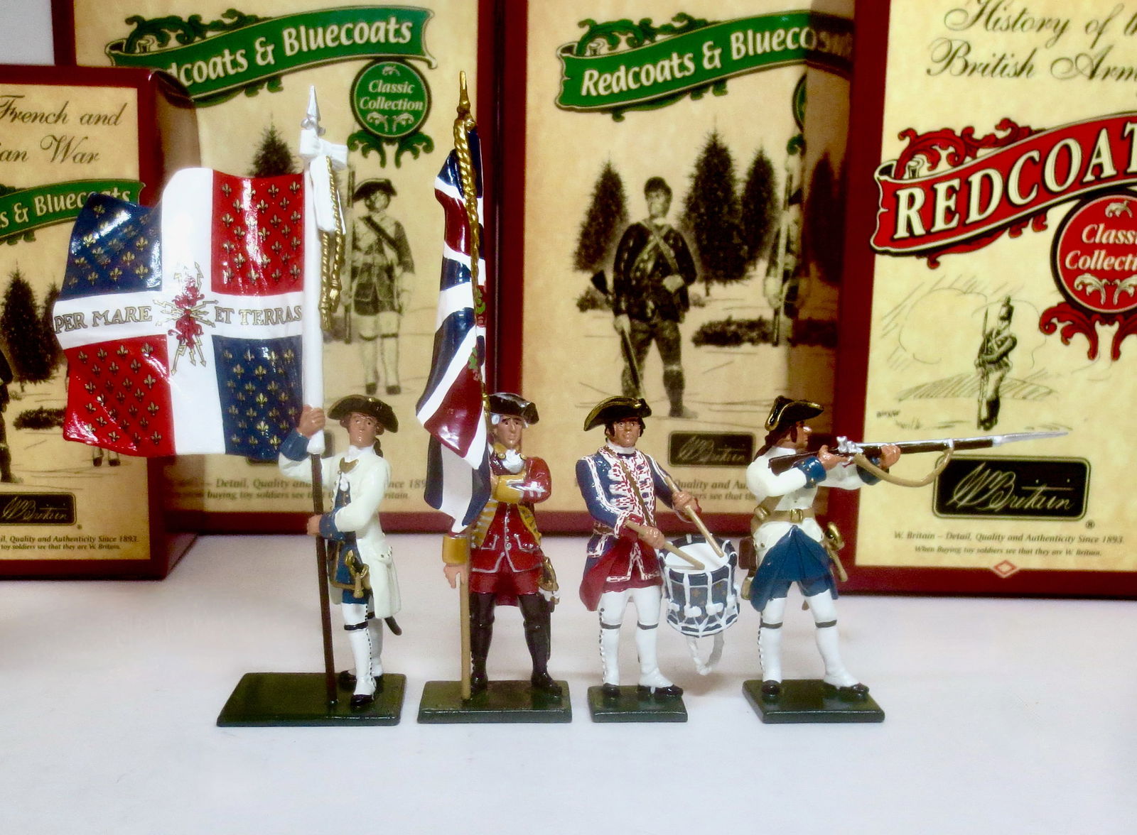 Britains Assorted Bluecoats & Redcoats (1 of 1)