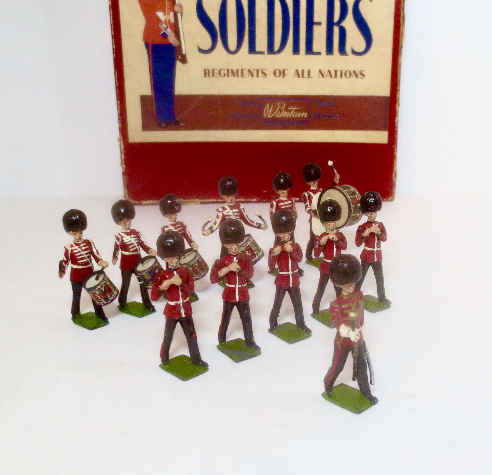 Britains #2108 Welsh Guards Drums and Fifes (1 of 1)