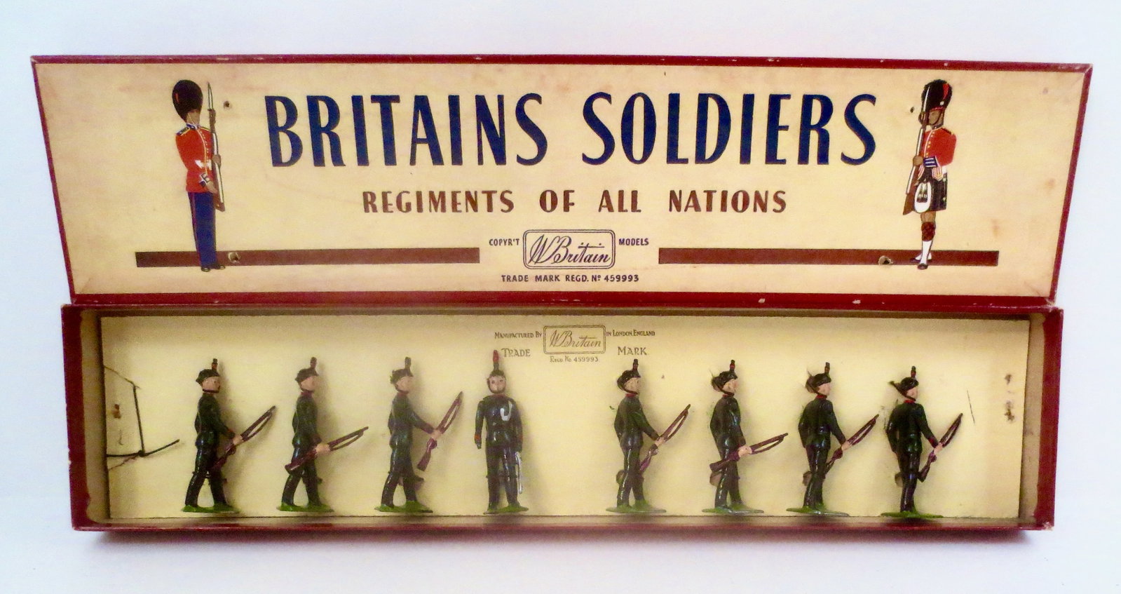 Britains #2072 King's Royal Rifle Corps: Post war issue. 8 pieces. Mint condition, tied to card in box. Box excellent.