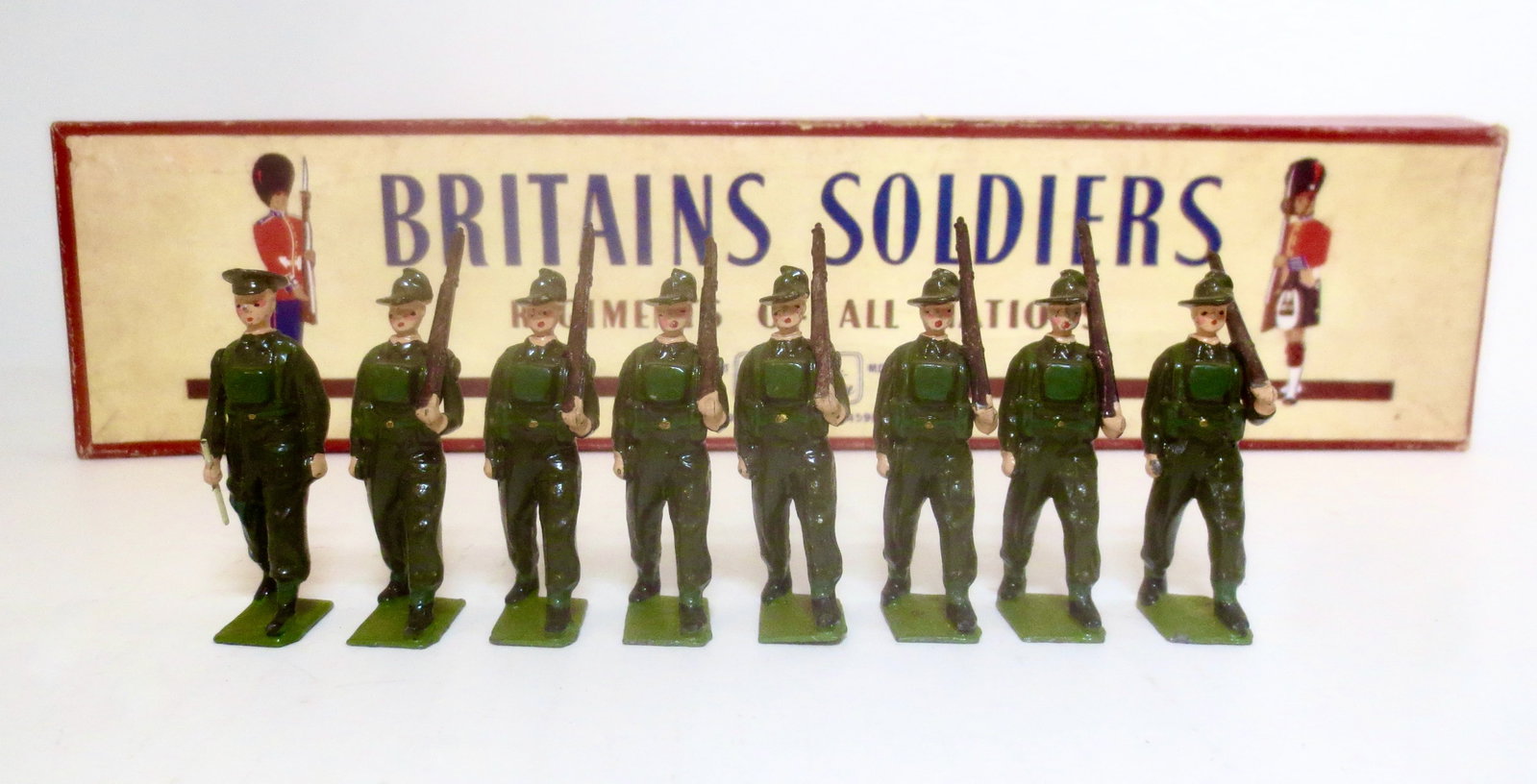 Britains #2031 Australian Army: Battle Dress. Post war issue. 8 pieces. Mint to near mint condition. Box excellent.