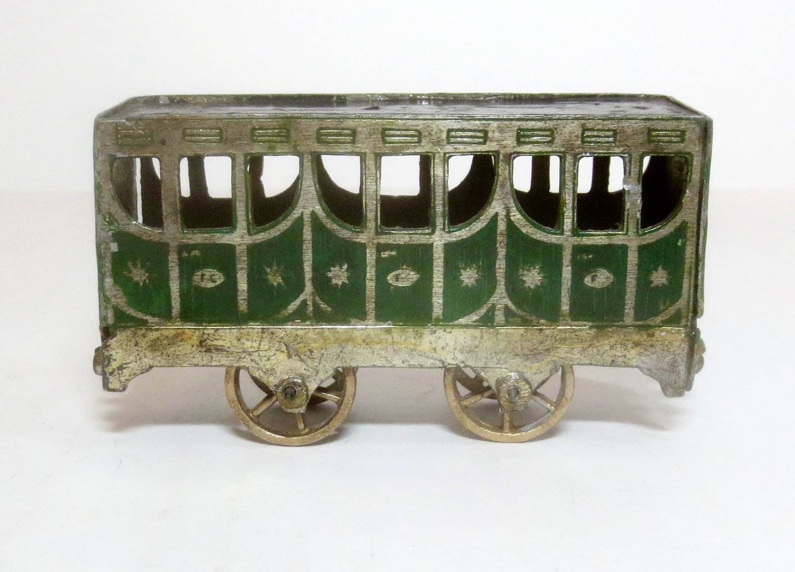 Britains RARE Rotary Railway Express Coach: Circa 1880's. 1 piece. 80mm long. Excellent condition. Unboxed.