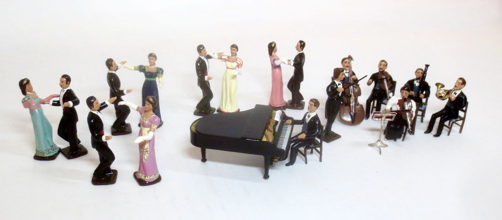 Mignot Orchestra and Dancers Set (1 of 1)