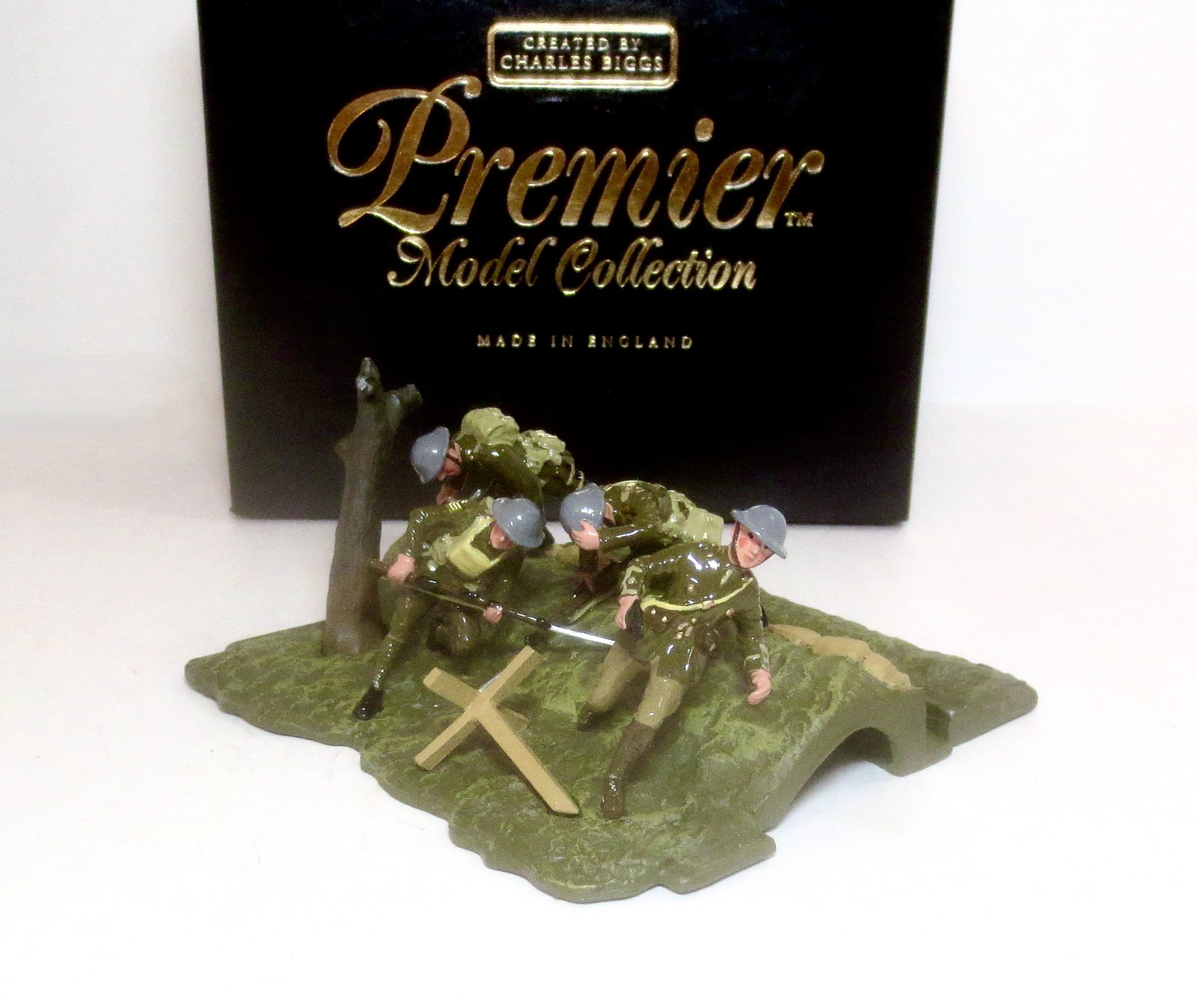 Premier #2113 "Over The Top" British Trench: Near mint condition. Box excellent.