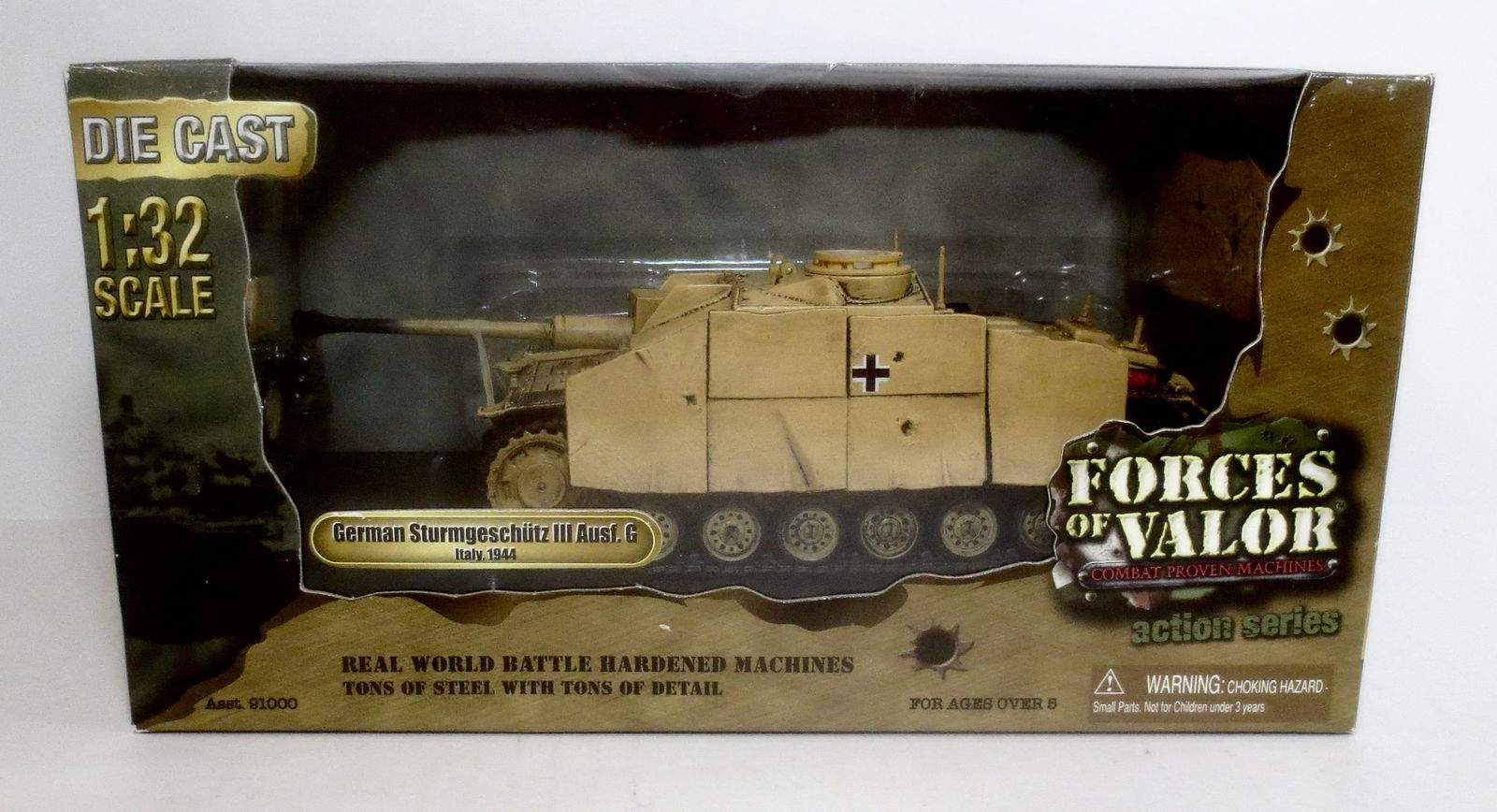 Forces of Valor German Sturmgeschutz III AuSf G: Italy, 1944. 1:32 scale. New in box condition. Box excellent.