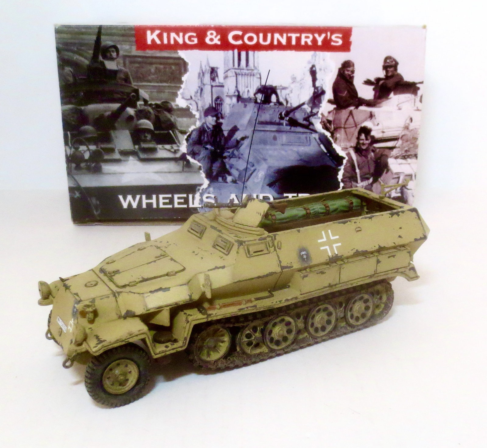 King & Country #AK093 SD KFZ 251 Halftrack: Retired set. Iconic German fighting vehicle that saw plenty of action on all battle fronts the Wehrmacht were involved in. Mint condition. Box excellent.