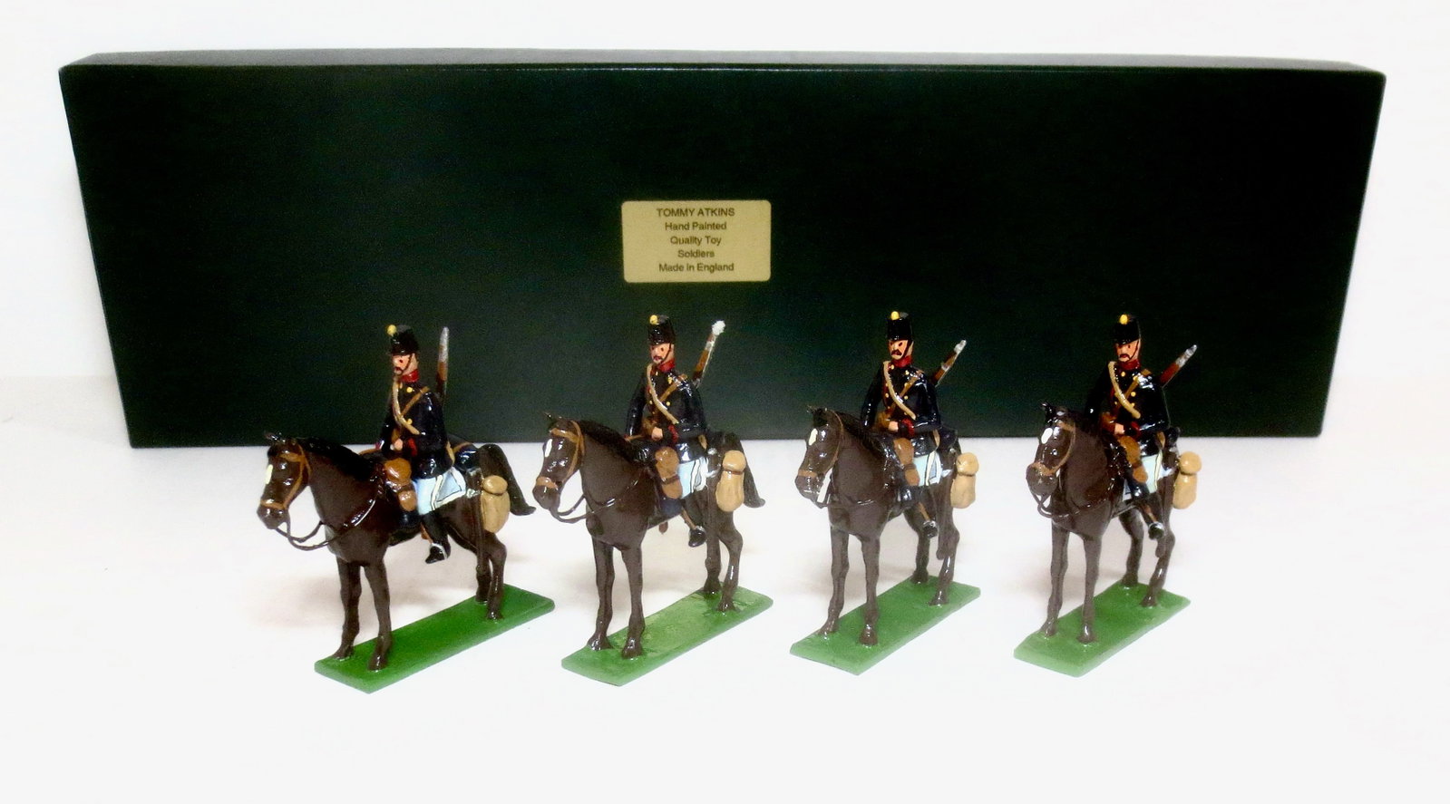 Tommy Atkins Austro-Hungarian Uhlans: At the halt with officer. 4 pieces. Mint condition. Box excellent.