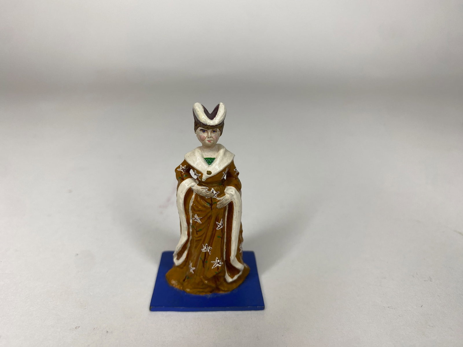 Courtenay 15th Century Lady (1 of 2)