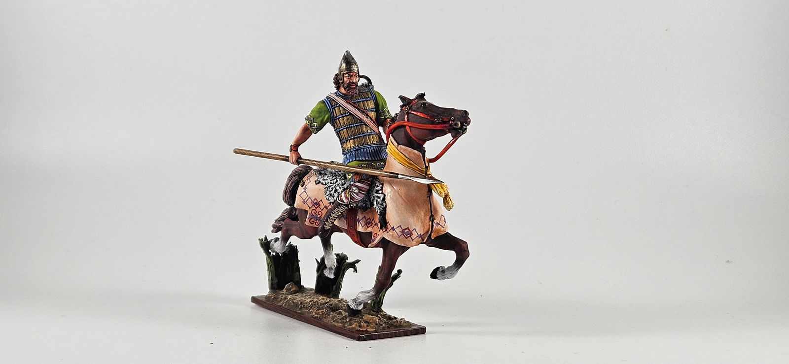 Aeroart St. Petersburg Mounted Assyrian Warrior (1 of 4)