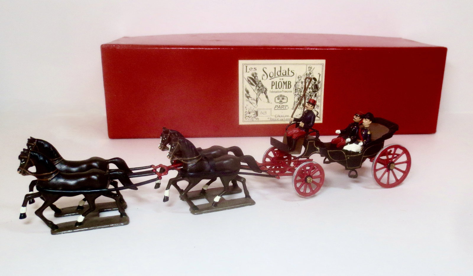 Mignot "Caleche Rene De Longchamp": 6 pieces. Mint to near mint condition. Box very good.
