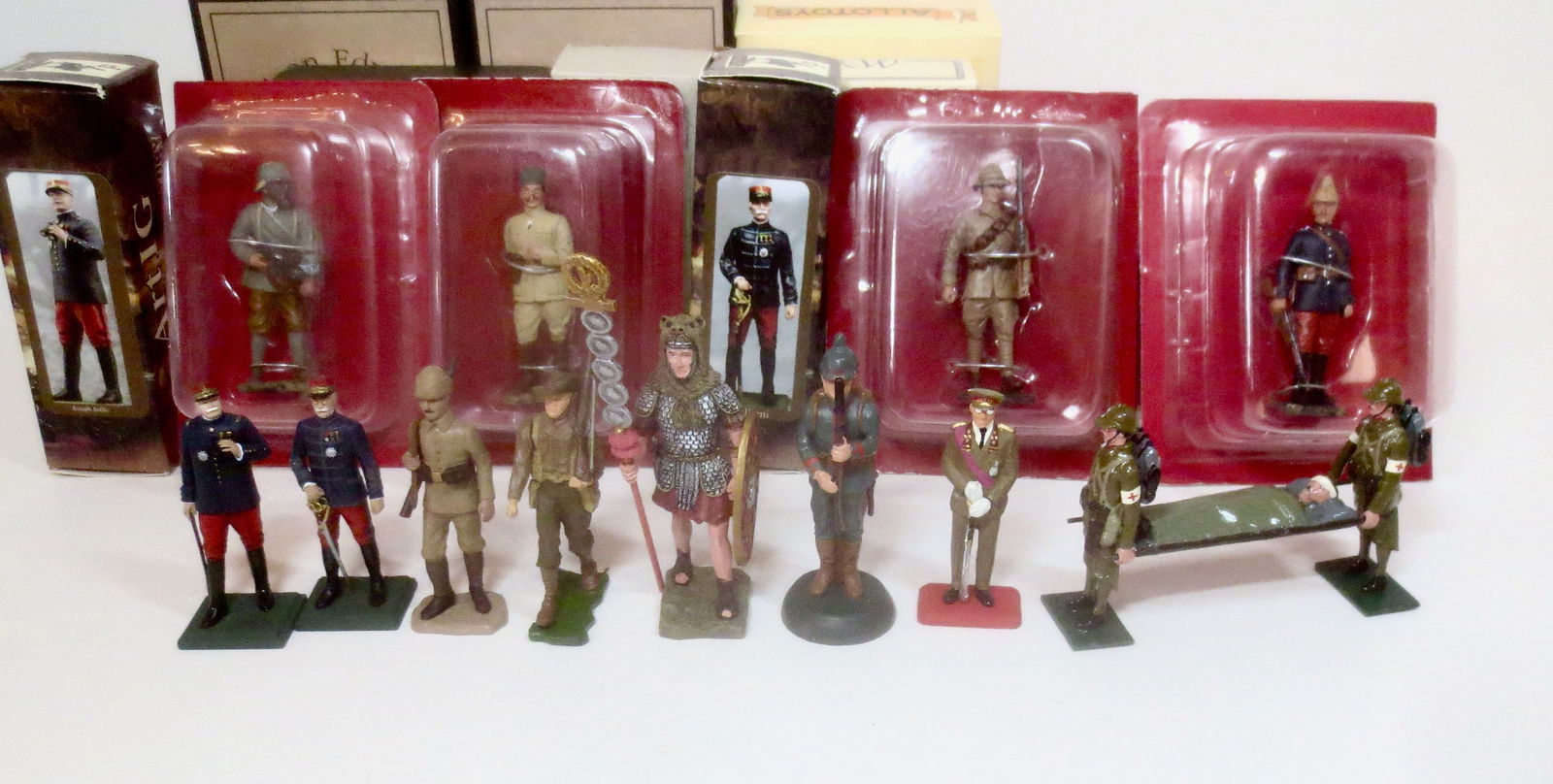 Assorted Makers, Single Military Figures (1 of 1)