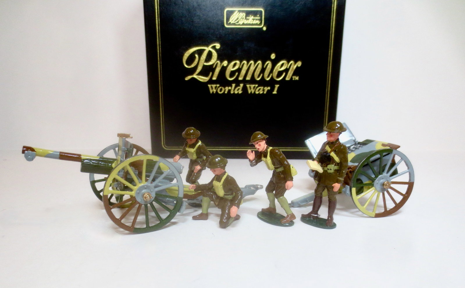 Premier #41025 French 75mm Gun & Caisson: With U.S. Marine Detachment. 6 pieces. Mint condition. Box excellent.