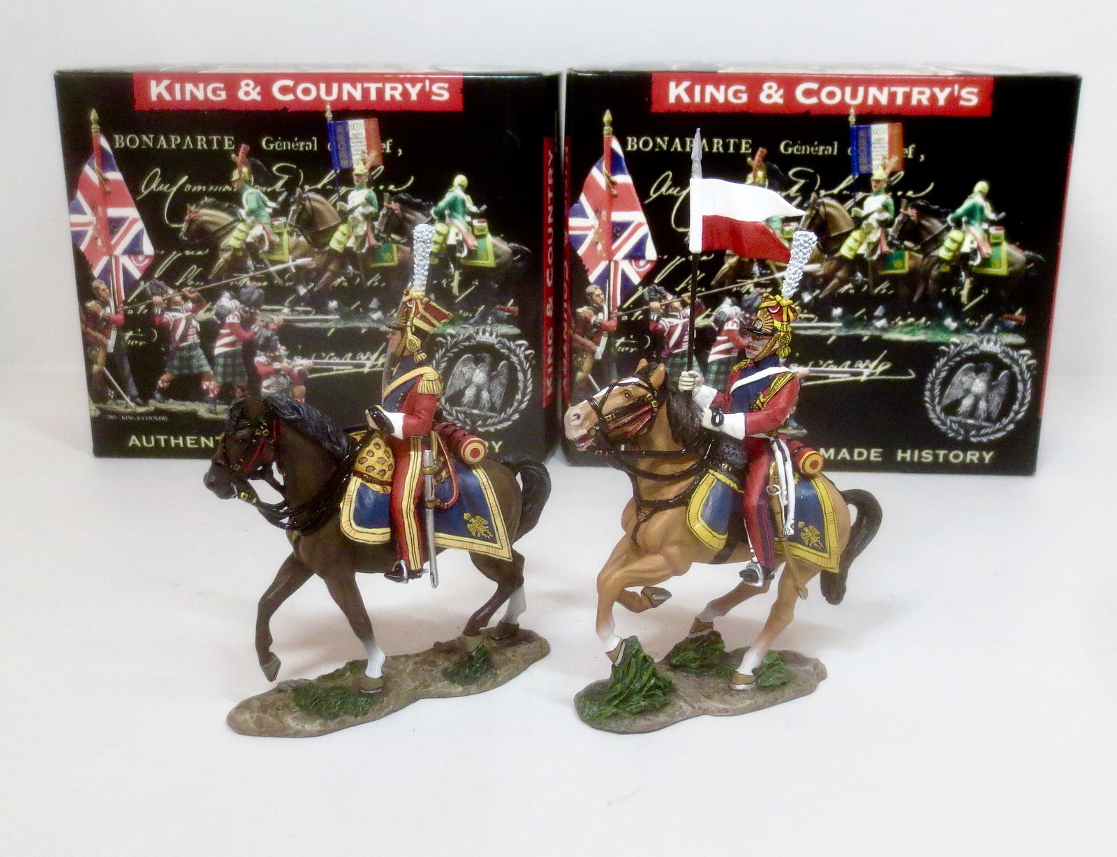 King & Country Napoleonics: Dutch Lancer Officer #NA163, and Dutch Lancer #NA165. 2 pieces. Mint condition. Boxes excellent.