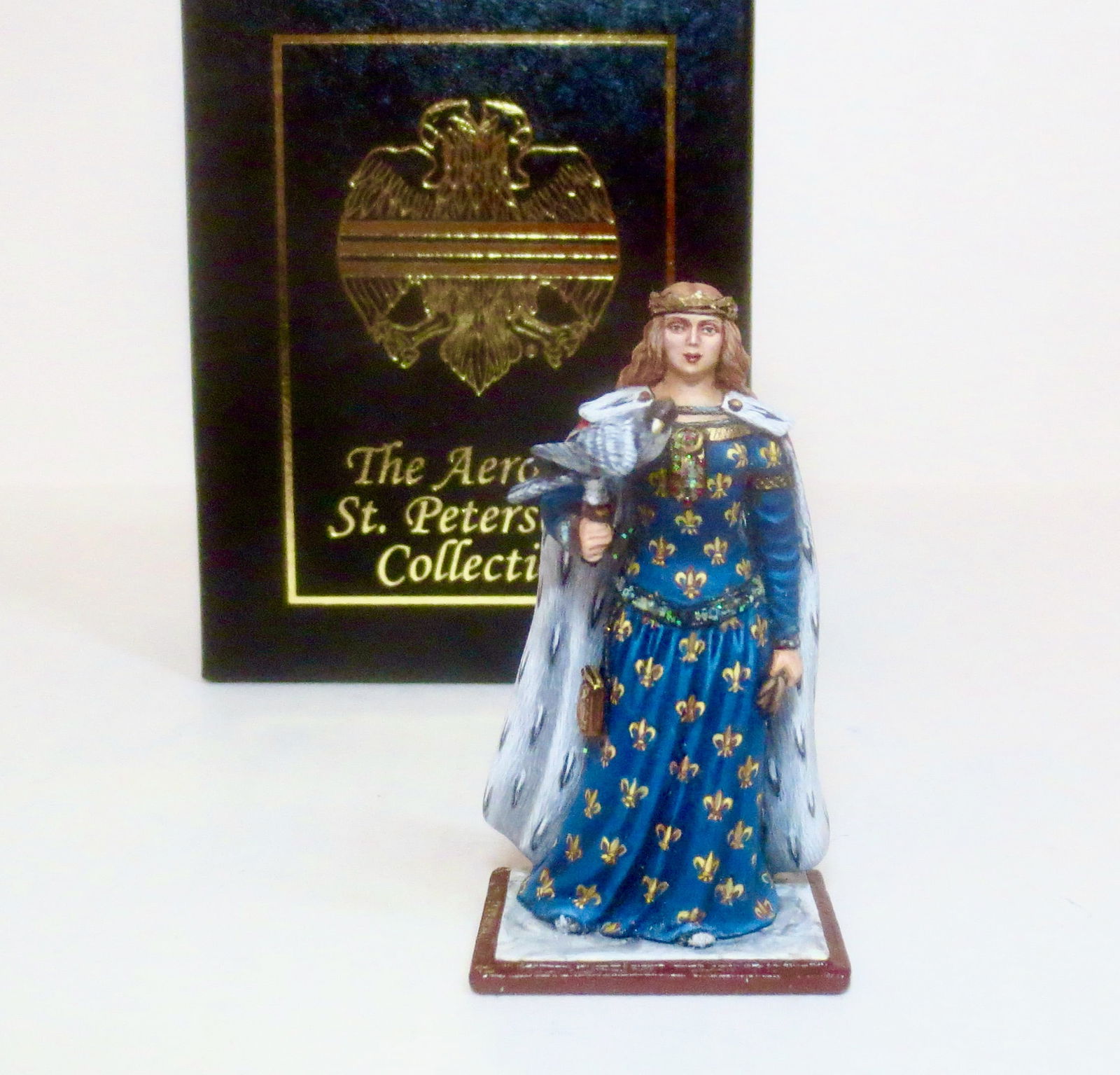 AeroArt St. Petersburg Medieval Queen & Falcon (1 of 1)
