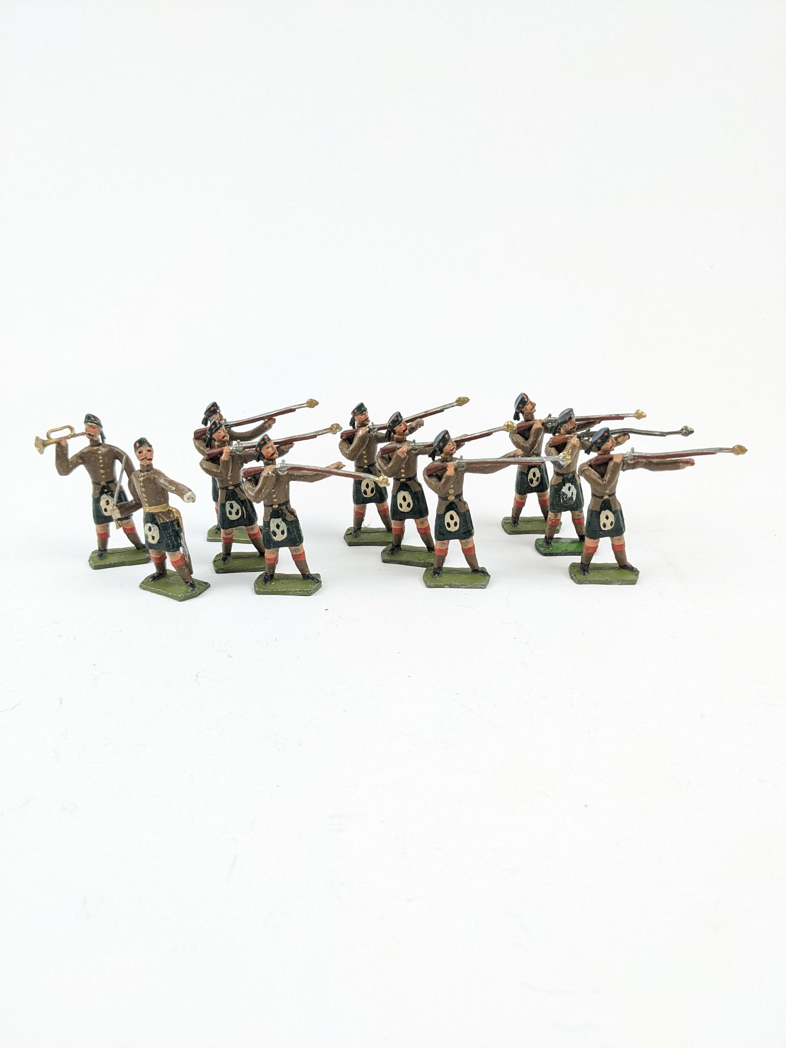 Heyde Highlanders Firing: 11 Pieces Condition Good-Very Good No Box