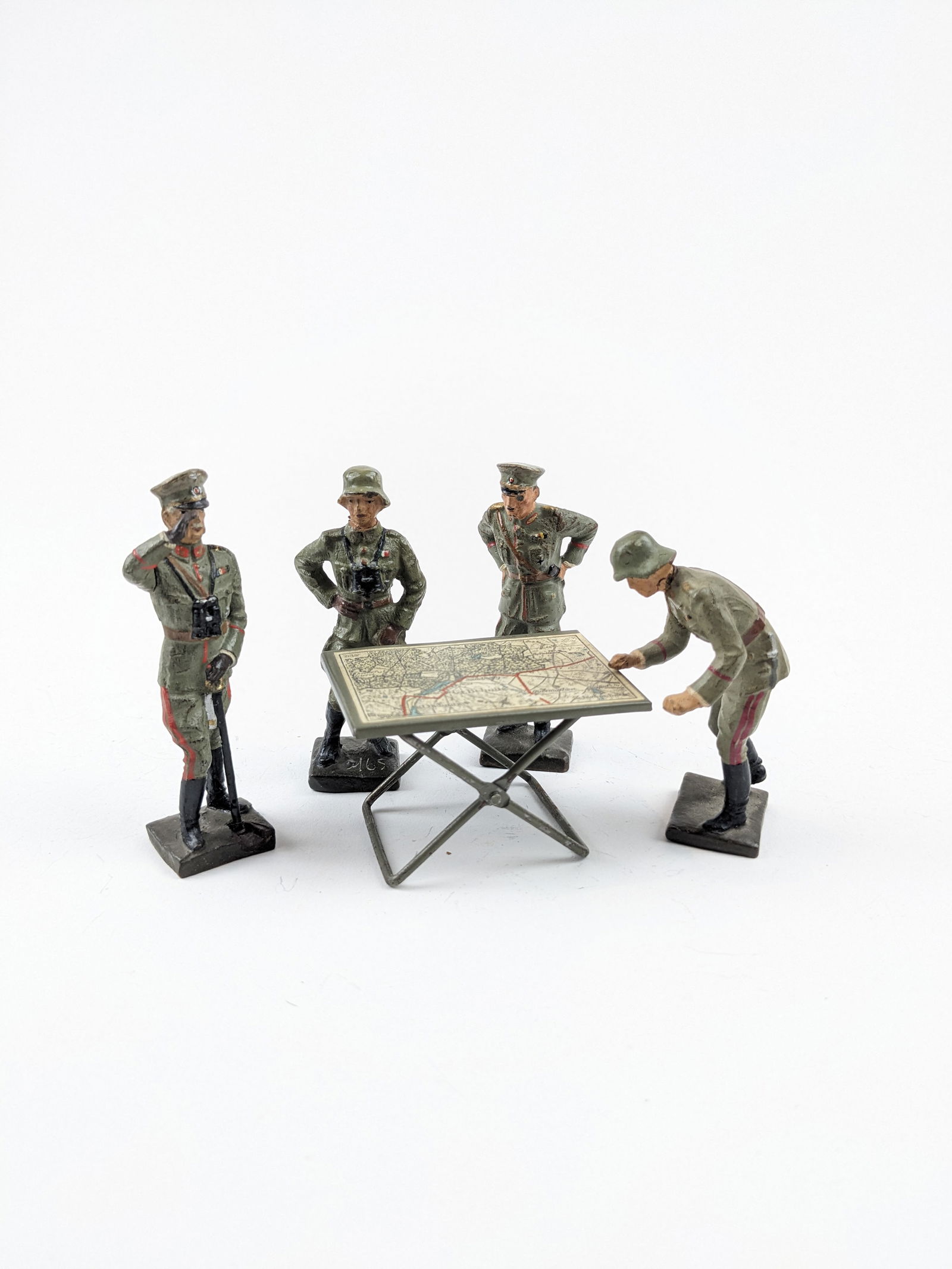 Lineol General With Staff At Table 7cm (1 of 1)