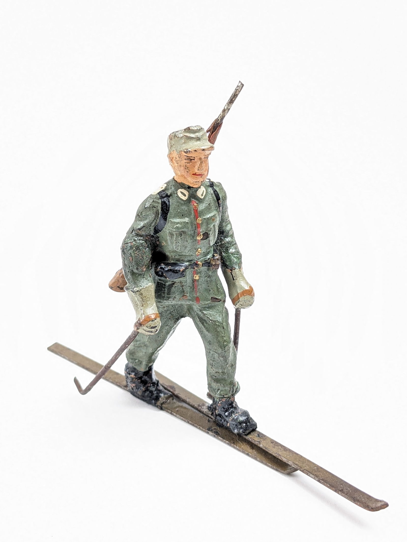 Lineol German Skier  7cm (1 of 1)