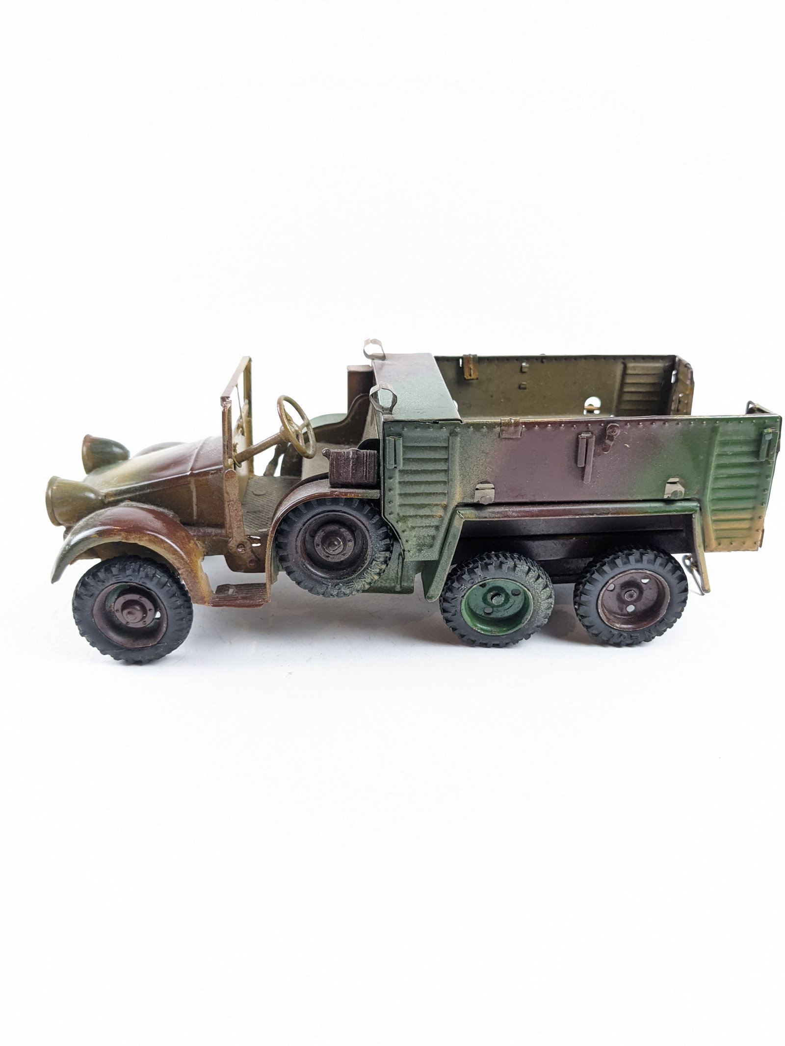 Lineol Camo Truck: 1 Piece Condition Good (Some Repaint No Underside Works) No Box