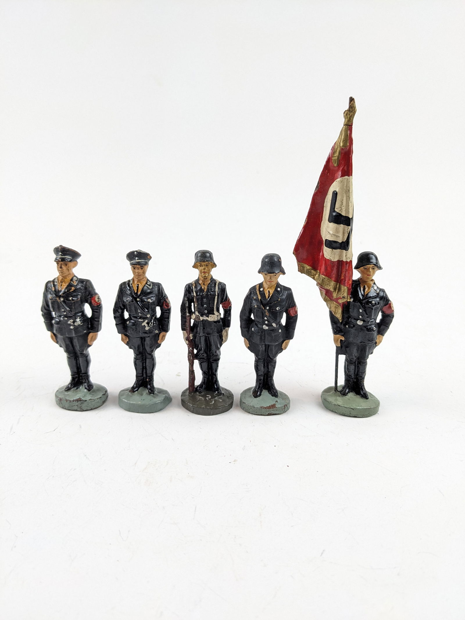 Elastolin SS At Attention With Flagbearer (1 of 1)