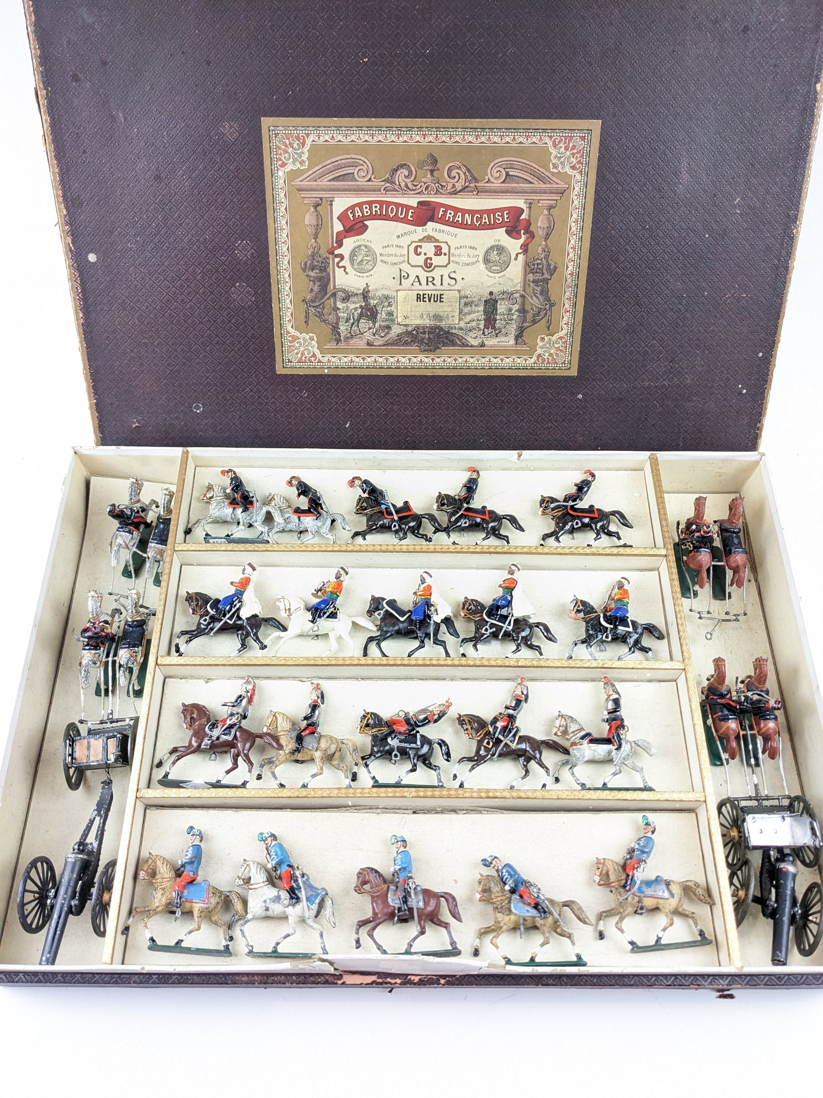 Mignot French Revue With Gun Teams: 30 pieces Condition Very Good (Limber Missing Lid) Box Fair