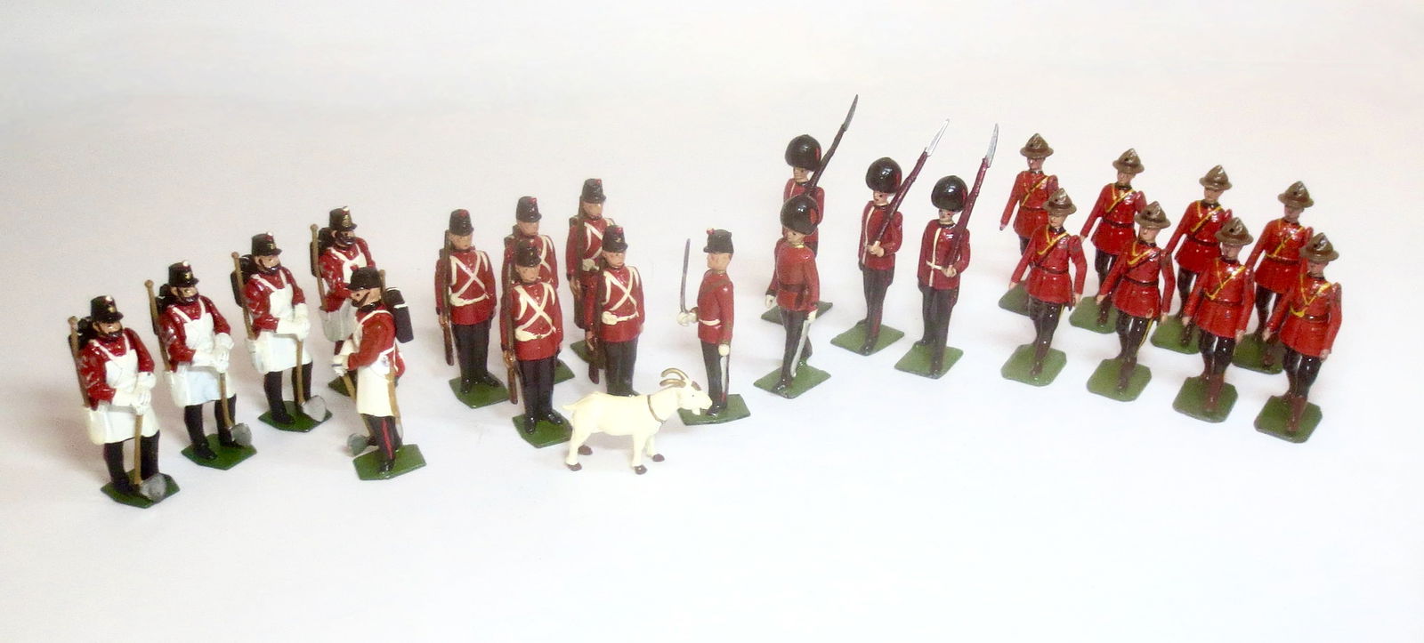 Britains Canadian Infantry Types (1 of 1)