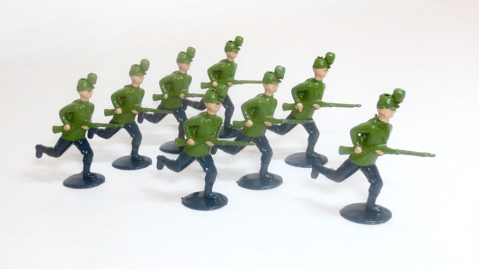 Britains 2nd Grade Belgian Infantry Charging (1 of 1)
