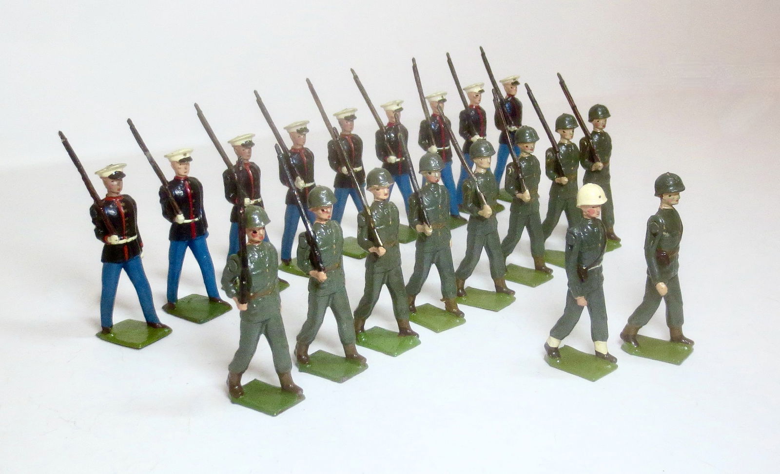 Britains Assorted U.S. Armed Forces (1 of 1)