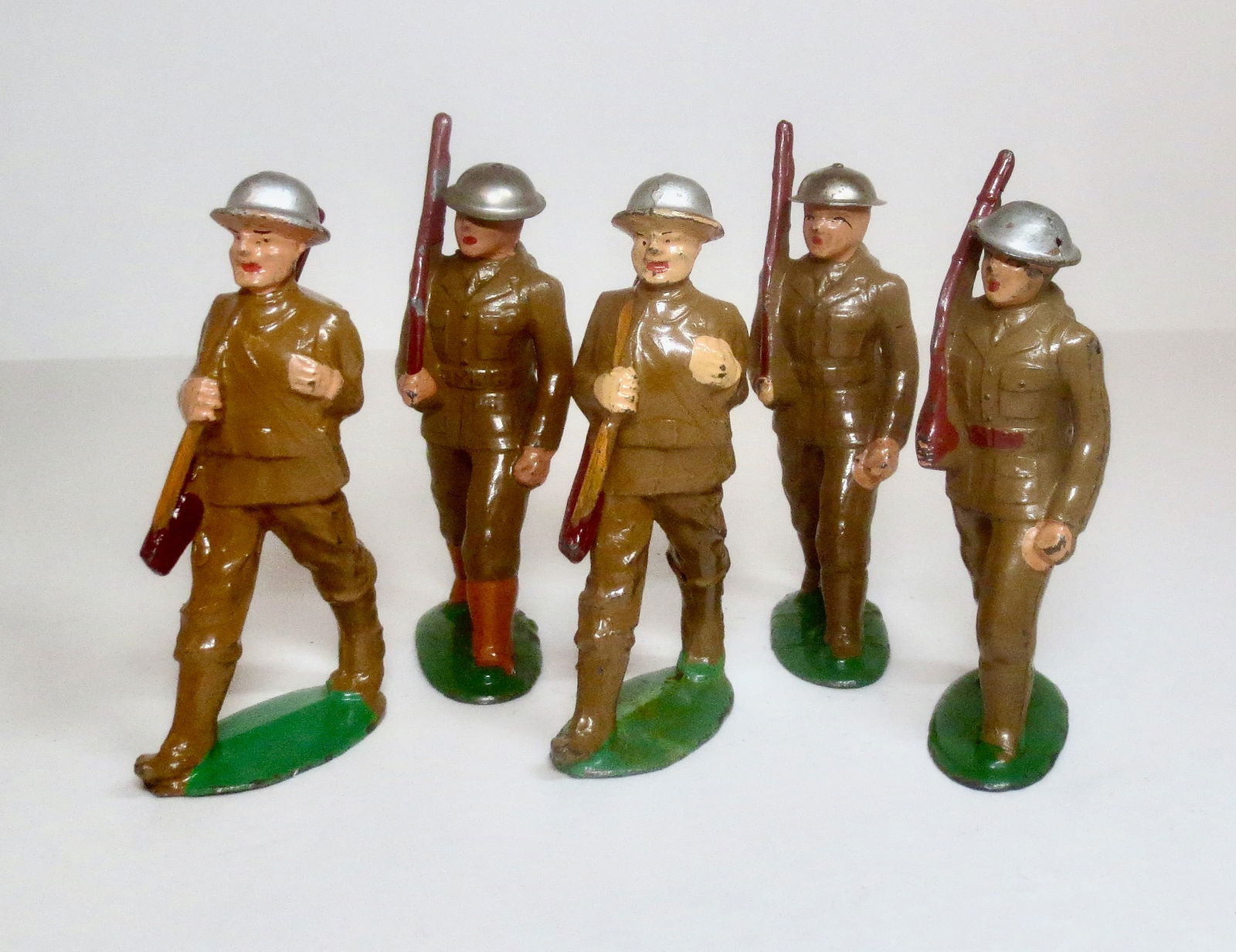 Manoil & Barclay Dimestore Marching Soldiers (1 of 1)