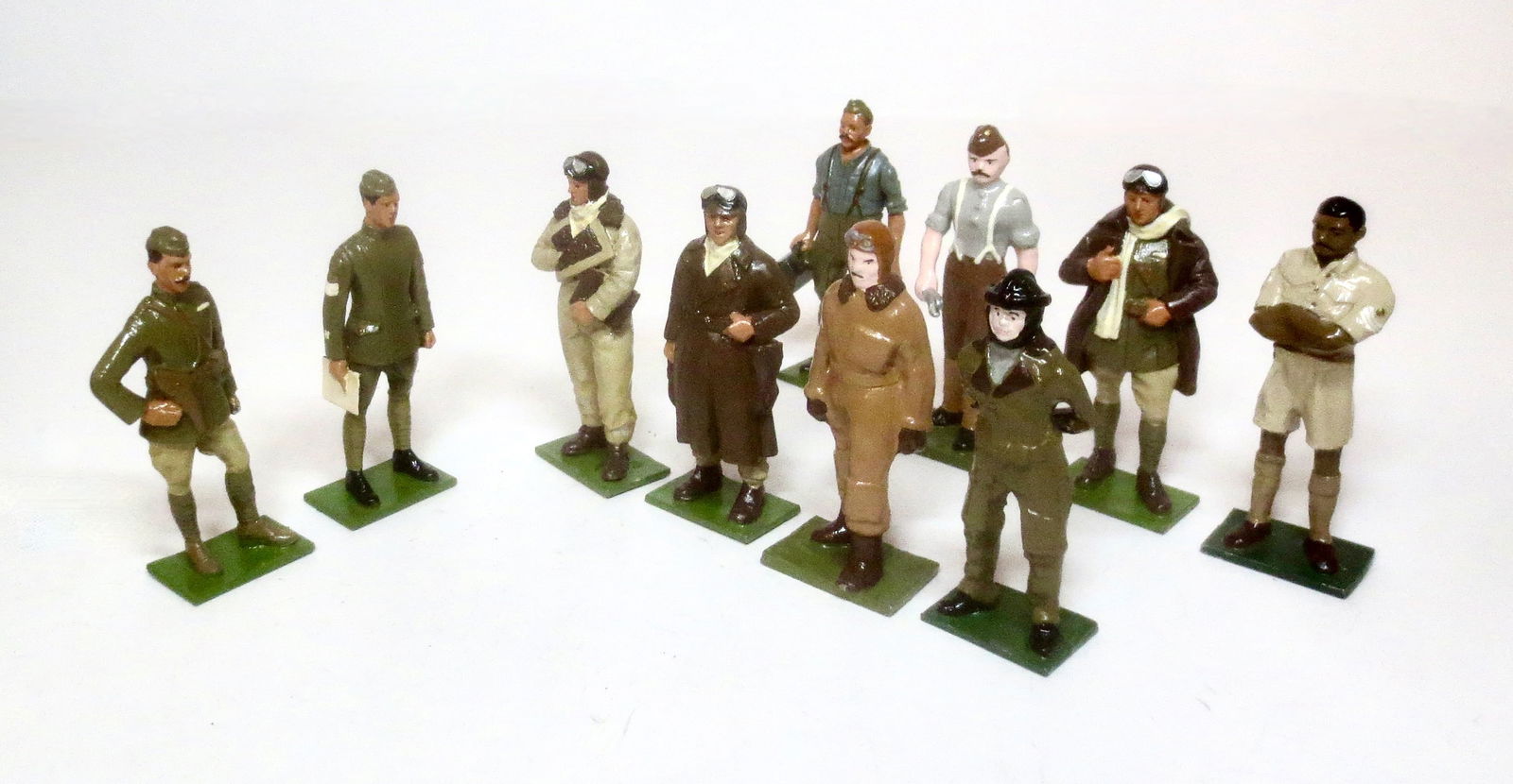 Assorted Pilots, Mechanics & Officers (1 of 1)