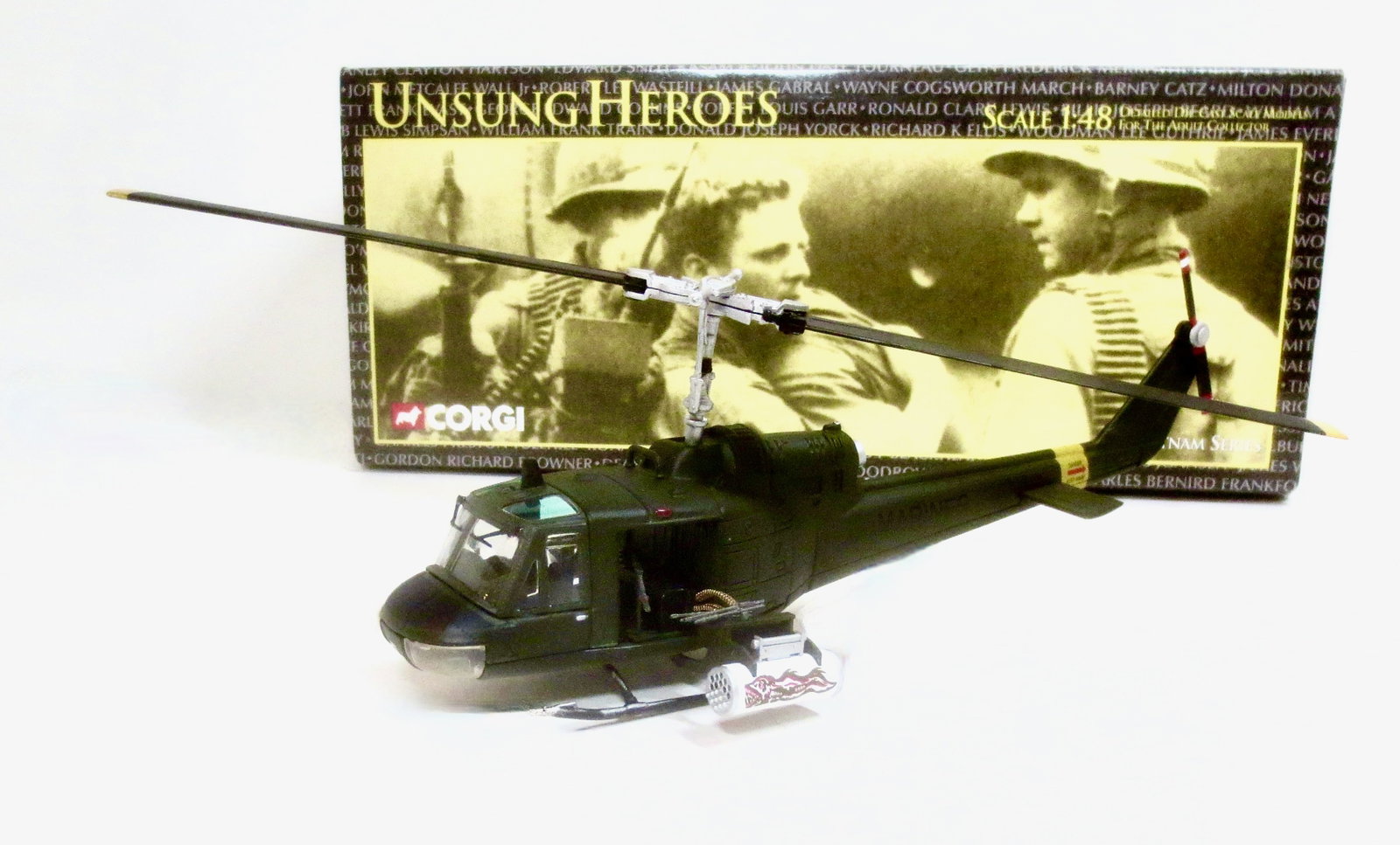 Corgi Unsung Heroes Vietnam Helicopter: Near mint condition. Box excellent.