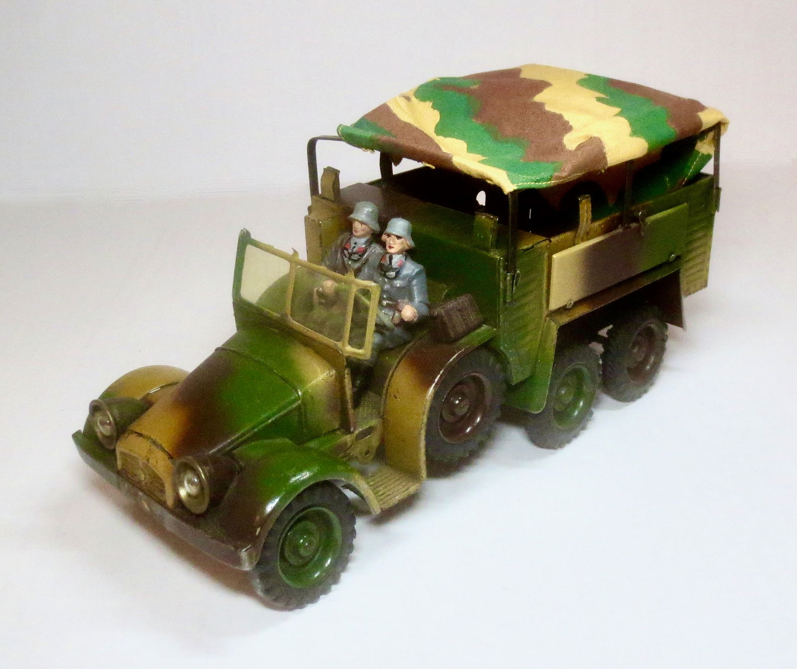 RARE Lineol Tinplate Truck (1 of 4)