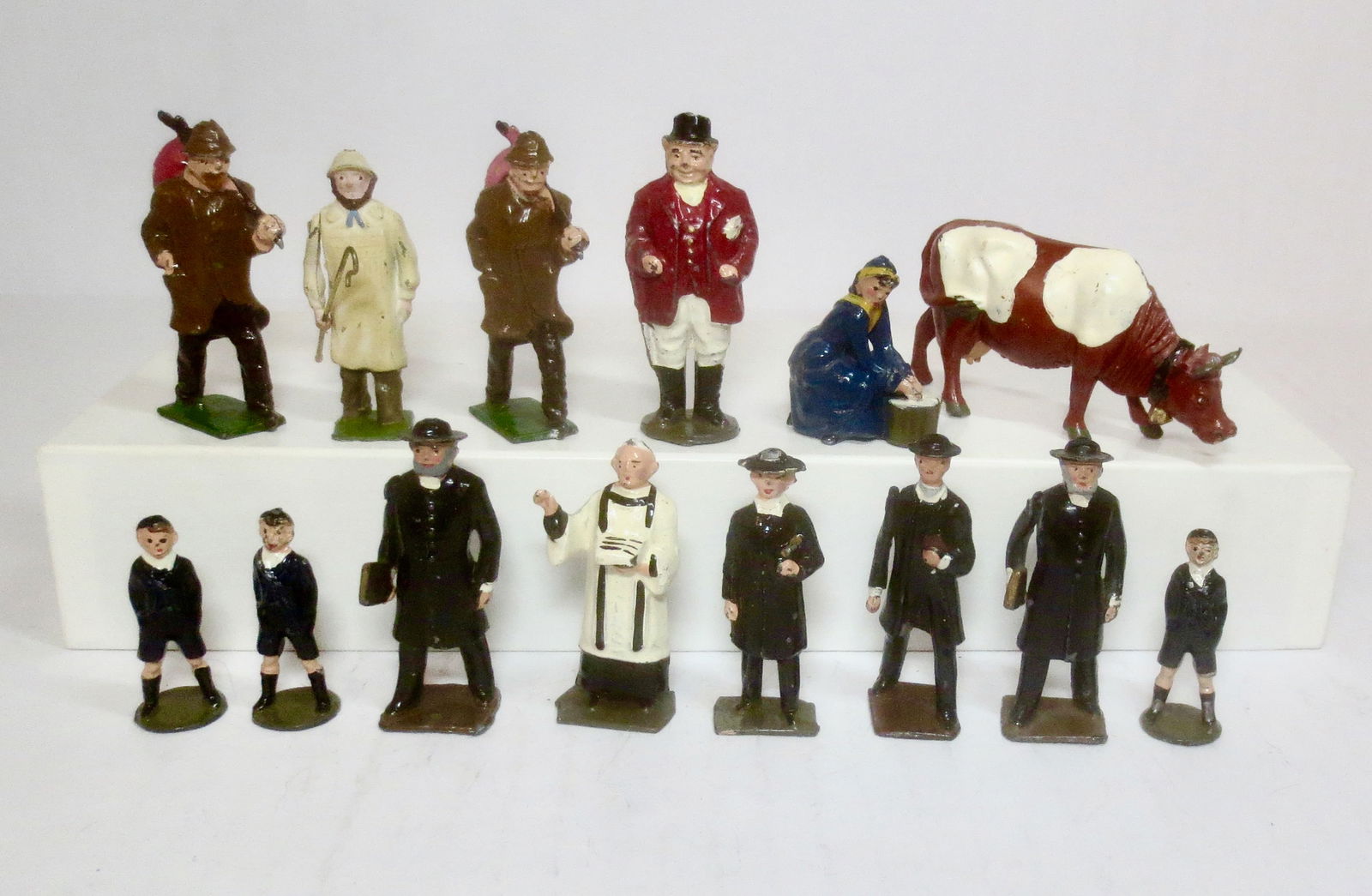 British Hollowcast Farm & Village Assortment (1 of 1)