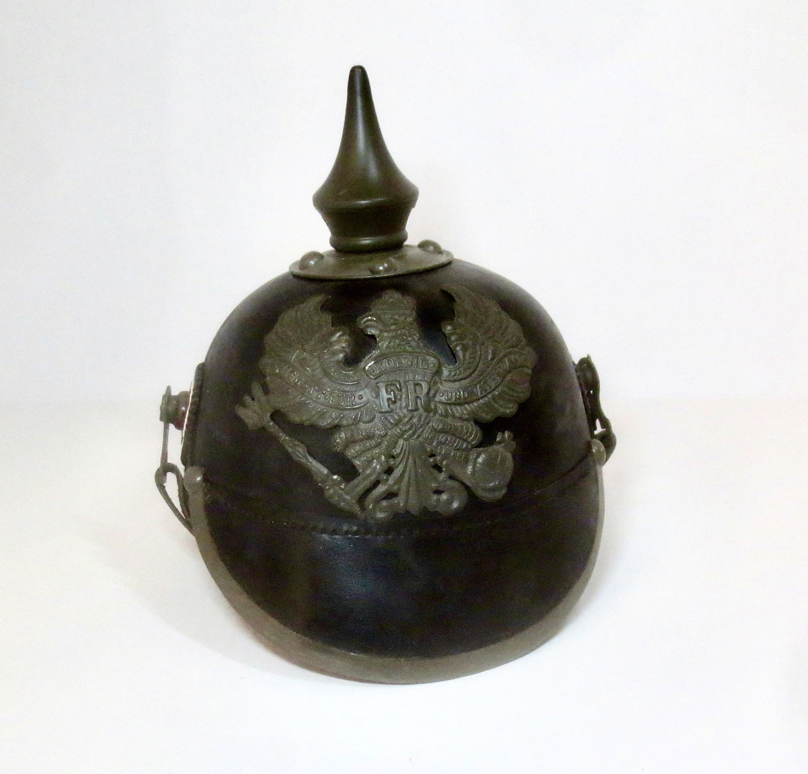 WW1 German Spike Helmet (1 of 2)