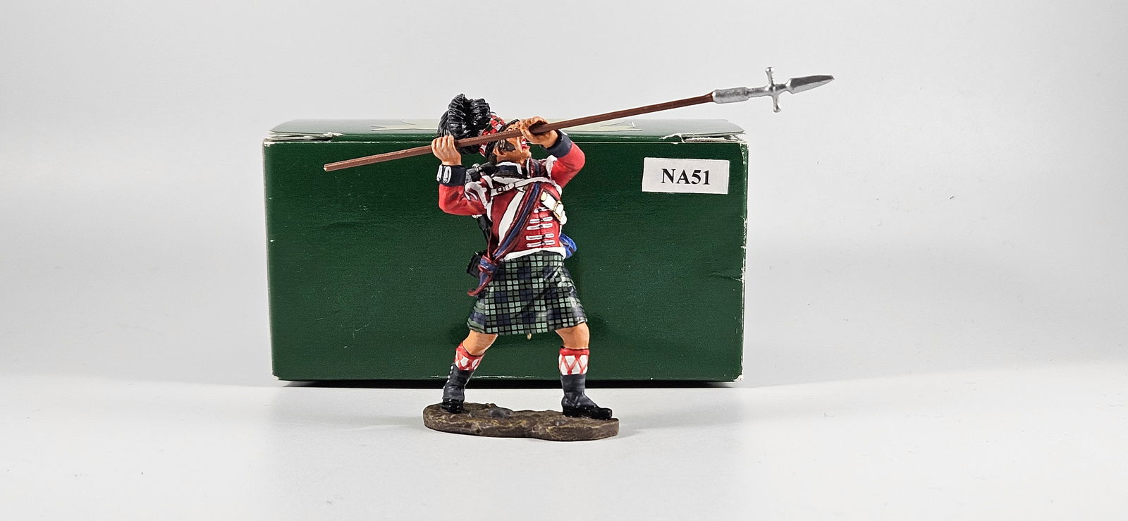 King & Country NA051 Black Watch Sgt. Attack (1 of 3)