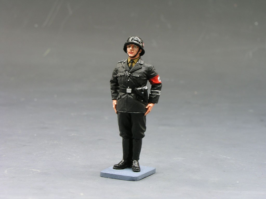 King & Country WW2 LAH 086 Algemeine SS: King & Country Toy Soldiers - World War 2 - Retired Piece -LAH 086 - Parade Algemeine SS At Attention. Excellent in Original Box, 1 piece