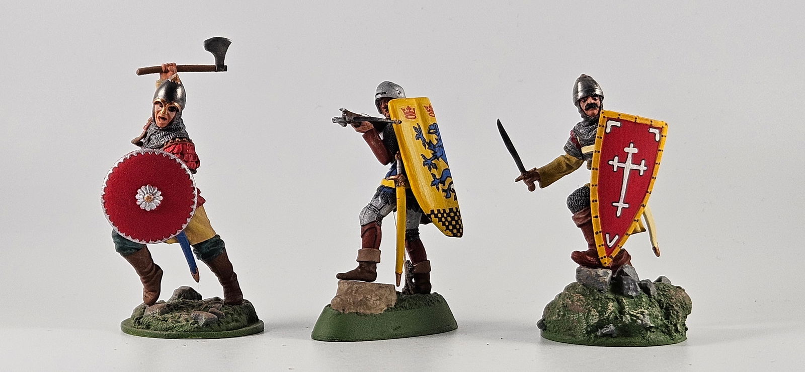 Medieval Knight Lot of 3 Figures Connoisseur (1 of 3)