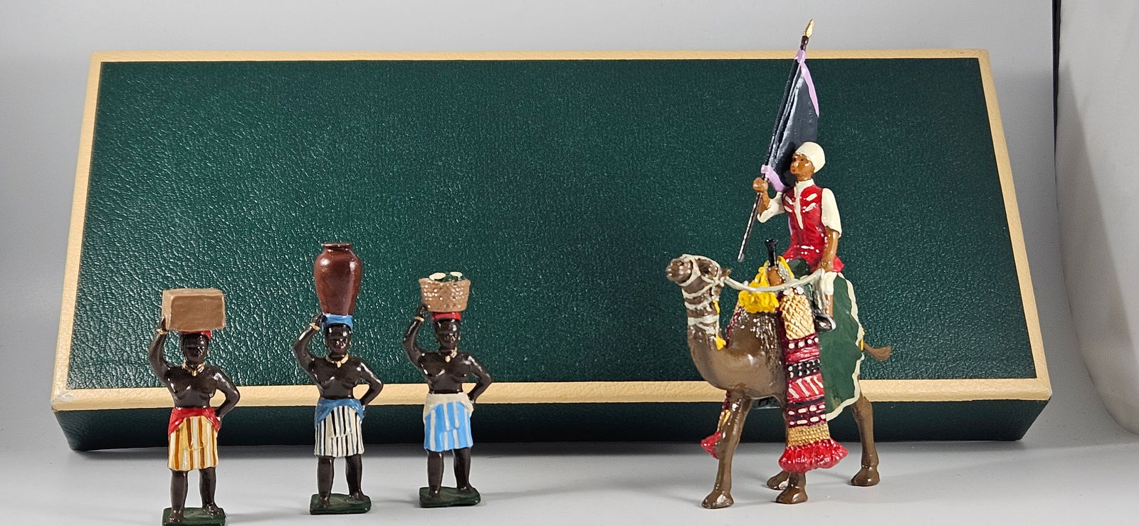 Marlborough Delhi Durbar Scene Jaipur Camel (1 of 3)