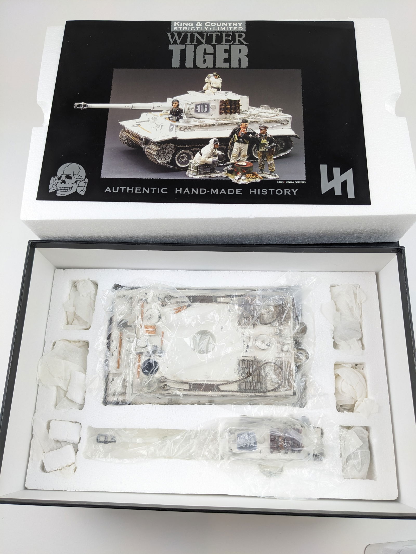 King & Country WS 070 Winter Tiger (1 of 1)