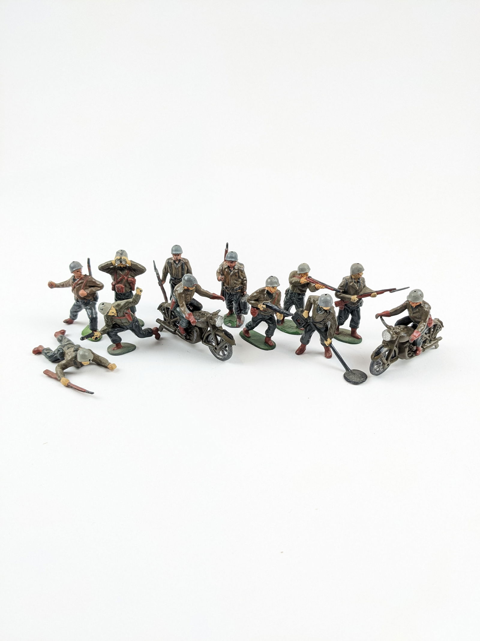 Timpo WWII G.I.'s Motorcycles & Others (1 of 1)