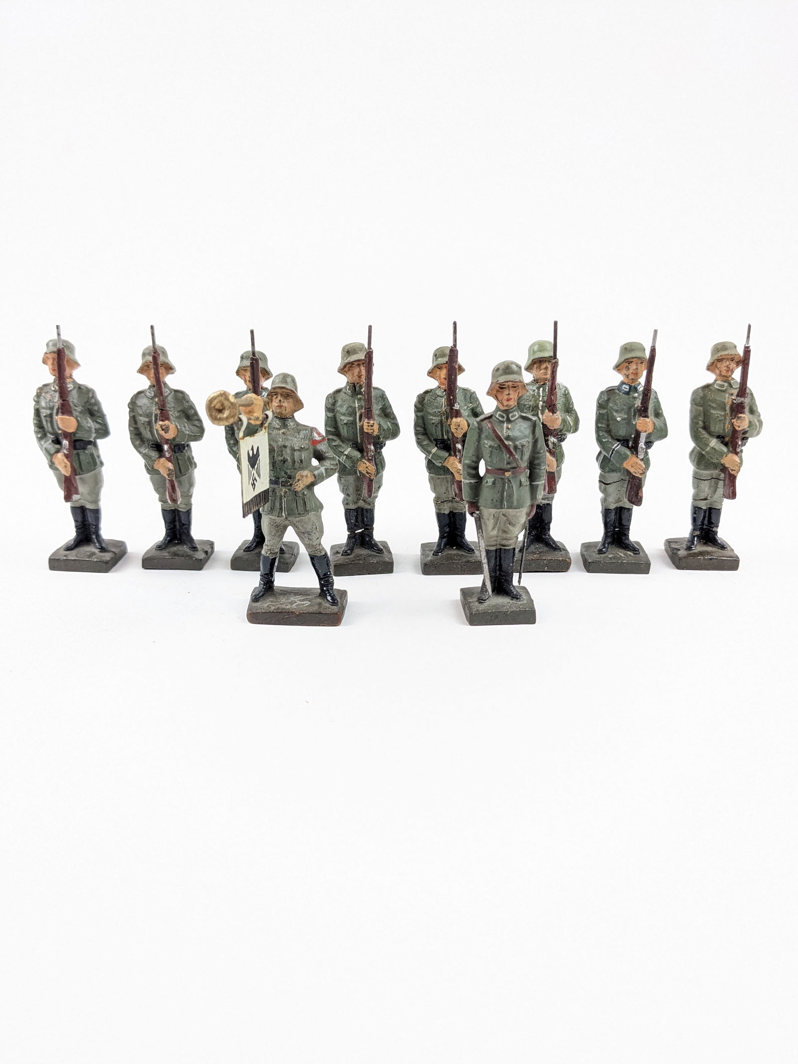 Lineol Germans At Present Arms (1 of 1)