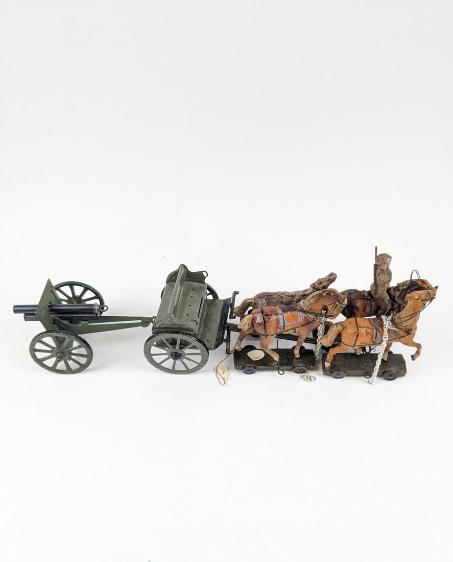 Lineol British WWI Gun Team 9cm: 5 Pieces Condition Poor-Very Good (Missing Chains) No Box