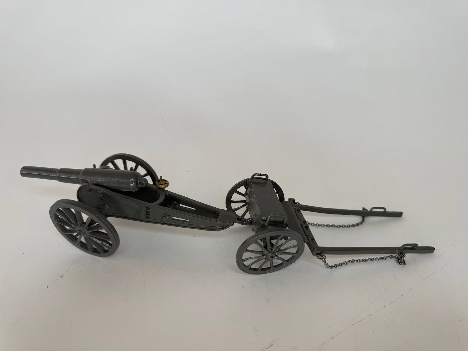 Somerset Ltd. Field Gun with Limber: 2 pieces. Very good condition with one wagon wheel spoke damage. Box excellent.